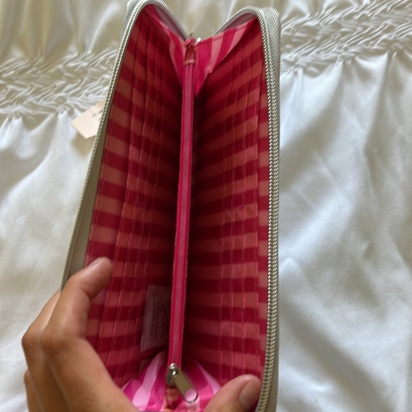 Victoria Secret Wallet - Picture 3 of 3